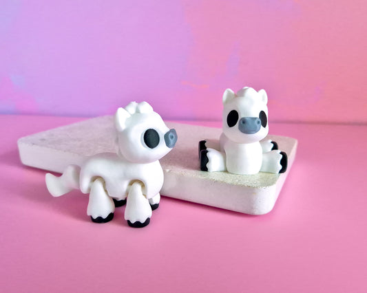 Horse [White]