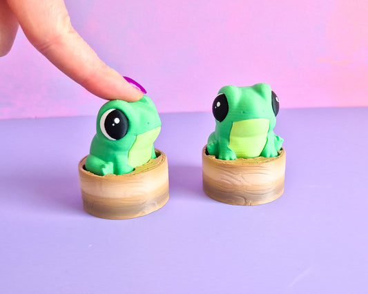 Frog on a Log Clicker