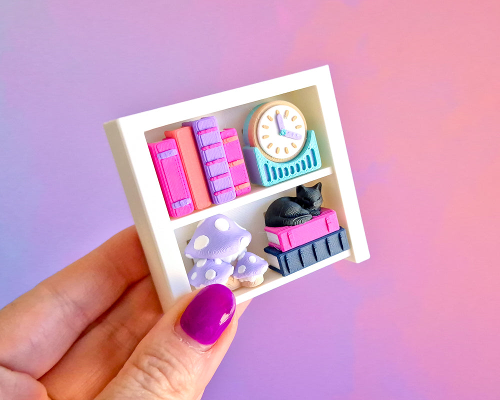 Mini Bookshelf Clicker [Romance]