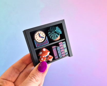Mini Bookshelf Clicker [Fantasy]