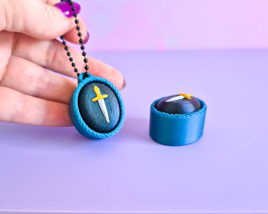 Fantasy Cameo Clicker [Dagger]