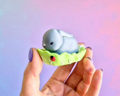 Bunny on a Leaf Clicker [Grey]