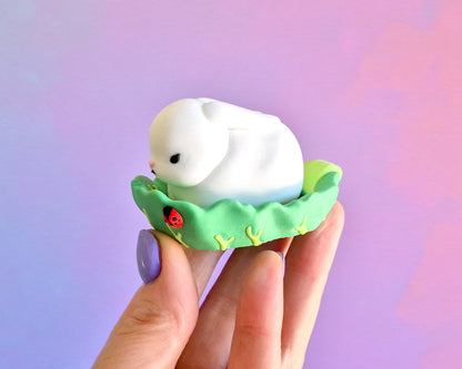 Bunny on a Leaf Clicker [White]