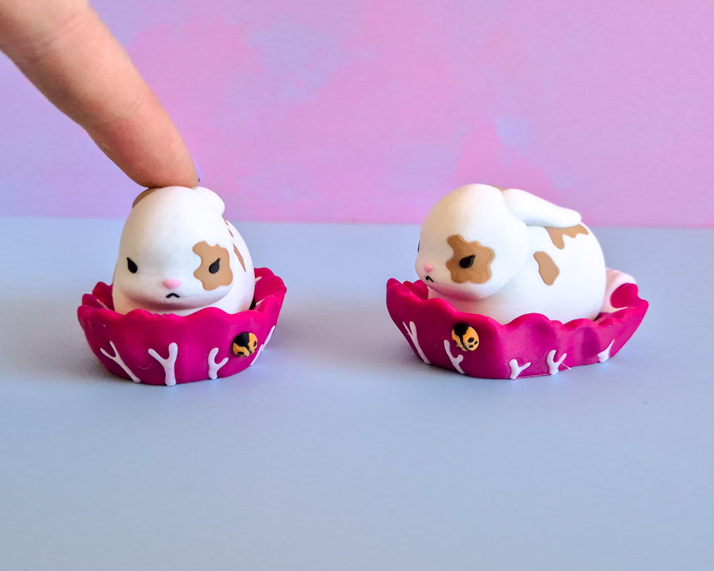 Bunny on a Leaf Clicker [Spotted]