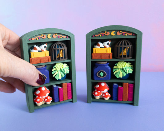Bookshelf Clicker [Hedge Witch - Loot Drop #03]