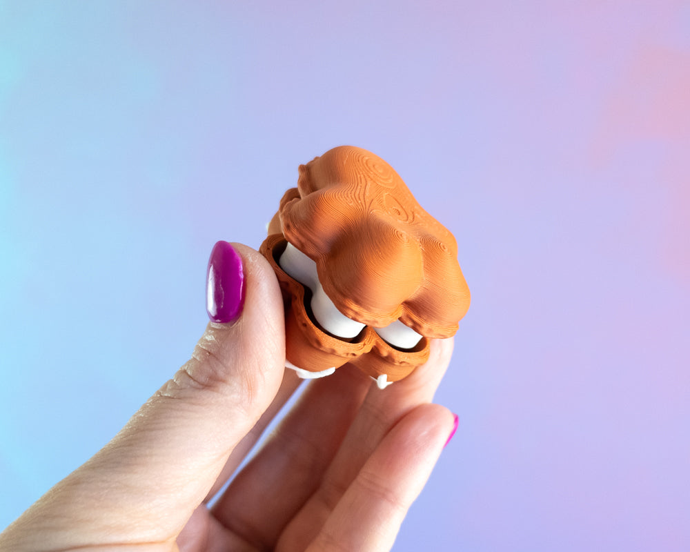 Gingerbread Macaron Clicker