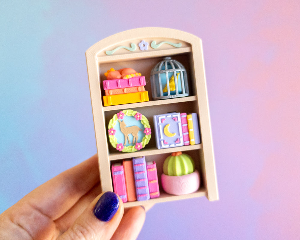 Bookshelf Clicker [Cottage Light]
