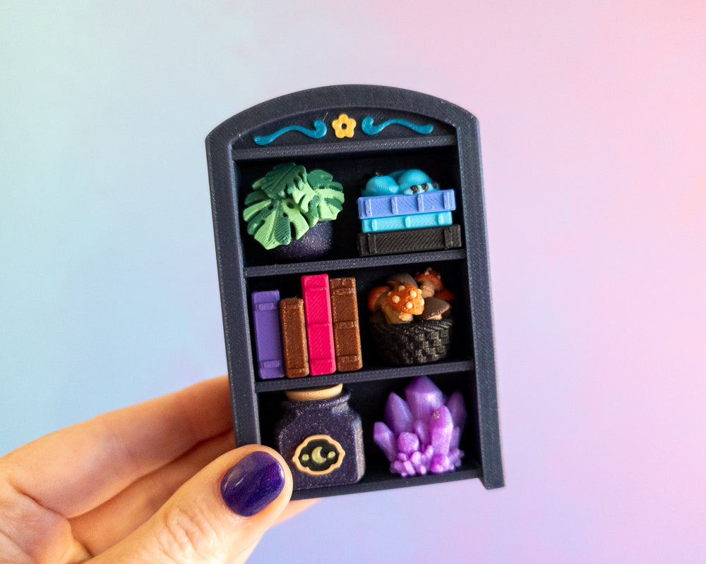 Bookshelf Clicker [Cottage Dark]