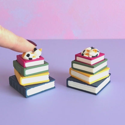 Bookstack Clicker [Calico - Loot Drop #03]