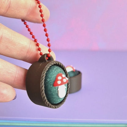 Fantasy Cameo Clicker [Toadstool]