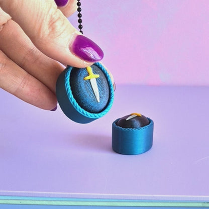 Fantasy Cameo Clicker [Dagger]